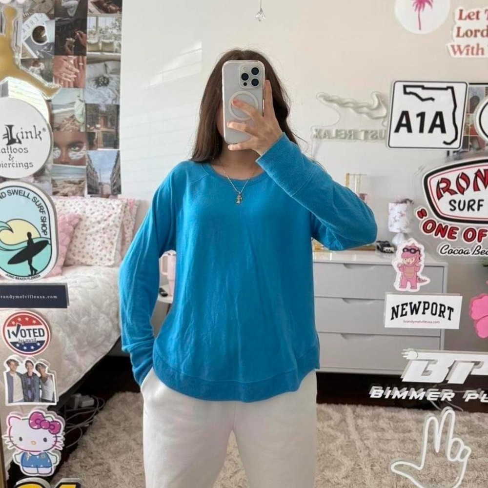 blue Athleta long sleeve top